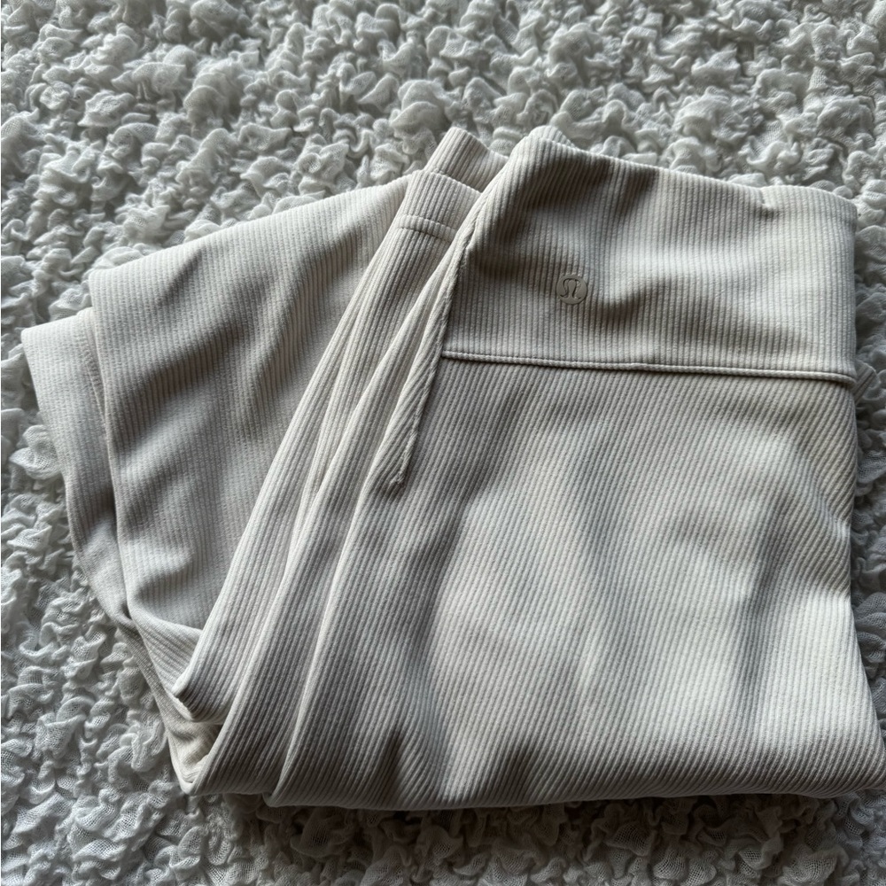 BNWOT lululemon Brushed softstream ribbed zip pant 32.5”